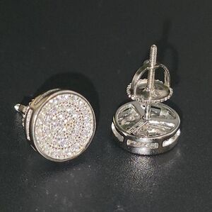 ✨ 0.39 CTW Moissanite Round Pavé Stud Earrings | S925 Silver | VVS D Color ✨